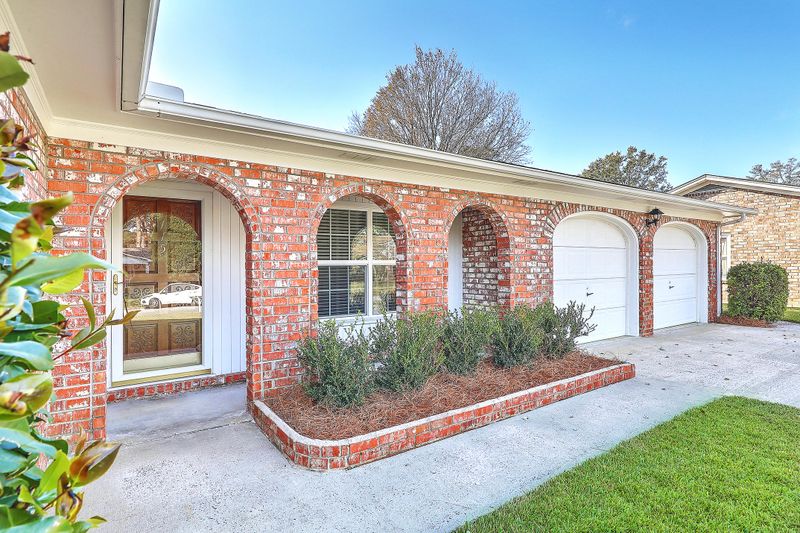 115 Kennington Dr, Goose Creek, SC 29445