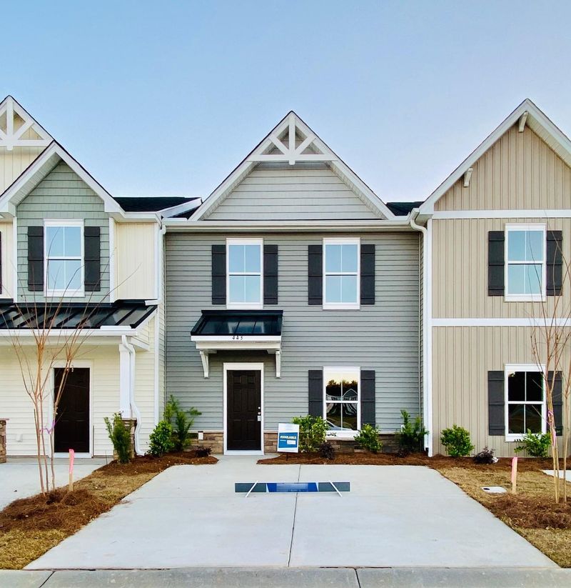 443 Viceroy Ln, Goose Creek, SC 29445