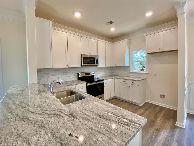 415 Viceroy Ln, Goose Creek, SC 29445