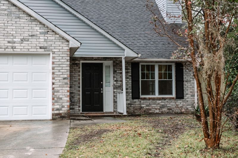 137 Old Saybrook Rd, North Charleston, SC 29418