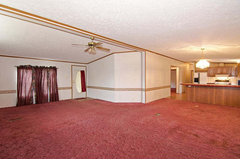 8482 Doar Rd, Awendaw, SC 29429
