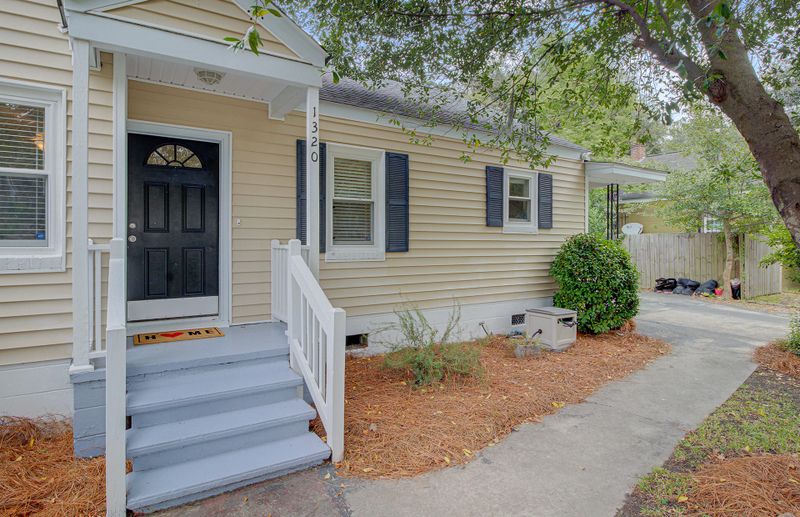 1320 Bexley St, North Charleston, SC 29405
