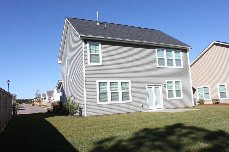 302 Legendres Dr, Goose Creek, SC 29445