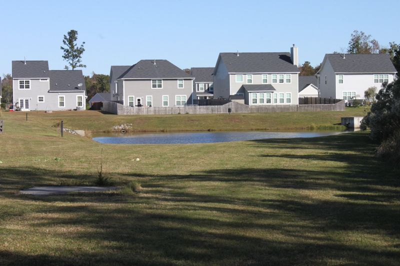 302 Legendres Dr, Goose Creek, SC 29445