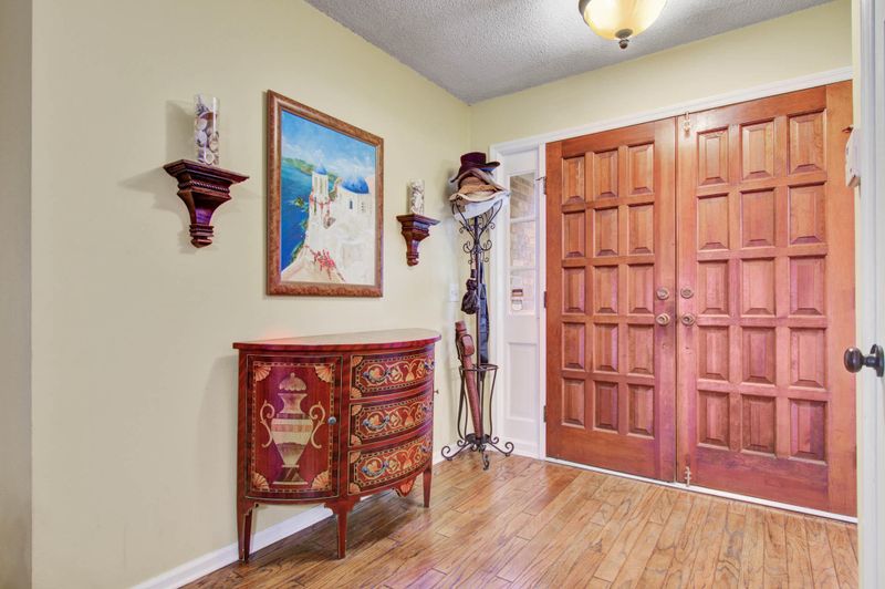 1712 Sulgrave Rd, Charleston, SC 29414