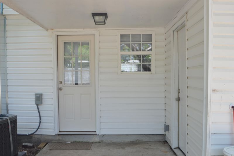 216 Grove St, Charleston, SC 29403