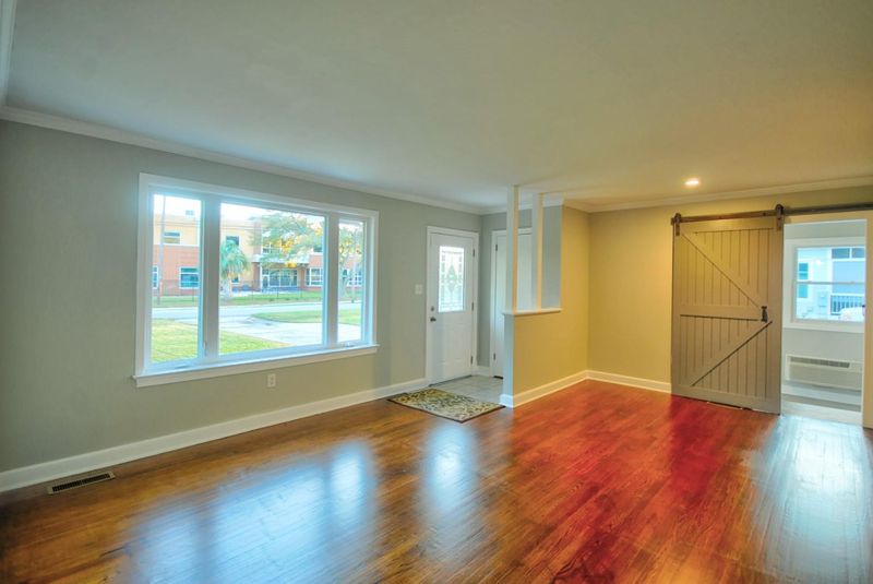 1710 Garden St, Charleston, SC 29407