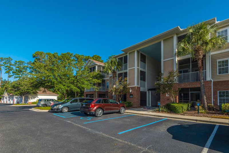 1011 Basildon Rd, Mount Pleasant, SC 29466