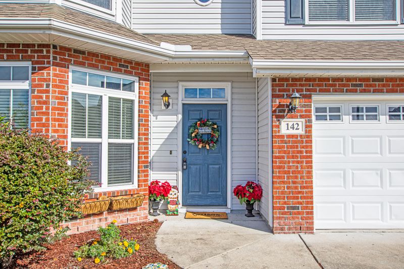 142 Netherfield Dr, Summerville, SC 29486