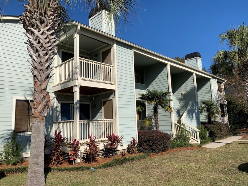 1481 Center St #1205, Mount Pleasant, SC 29464