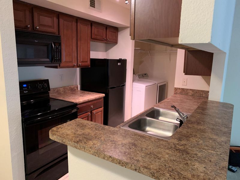 1481 Center St #1205, Mount Pleasant, SC 29464