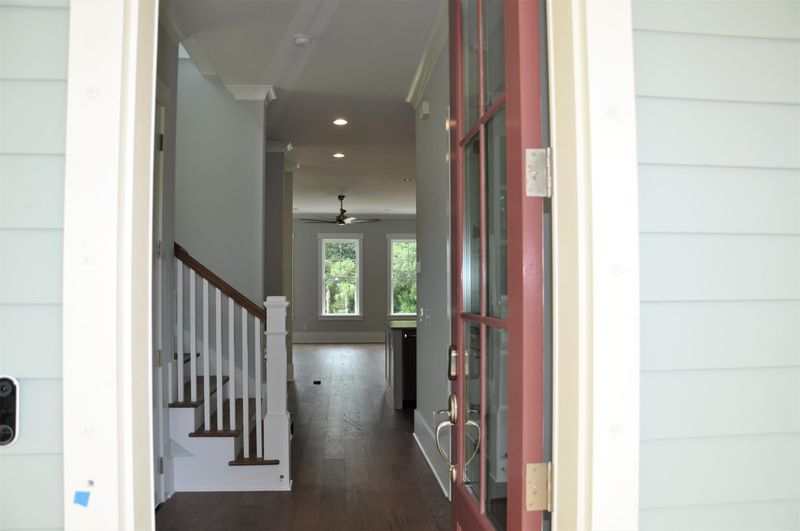 1098 Poplar Tree Dr, Mount Pleasant, SC 29464