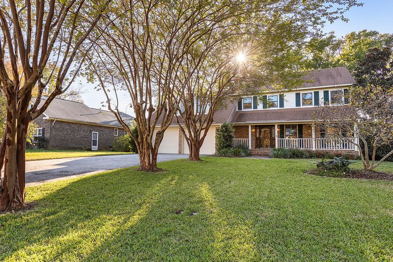 1918 Ashley Hall Rd, Charleston, SC 29407