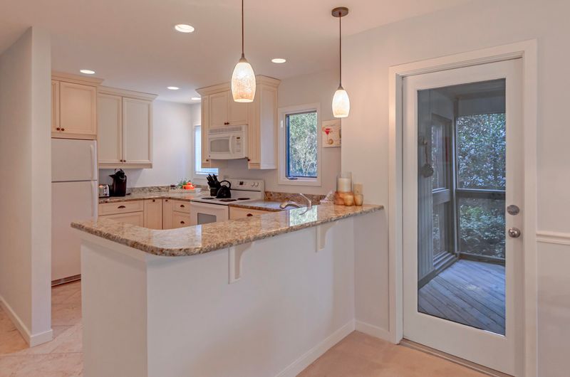 4527 Park Lake Dr, Kiawah Island, SC 29455