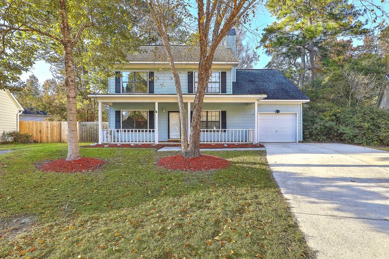 121 Chownings Ln, Goose Creek, SC 29445