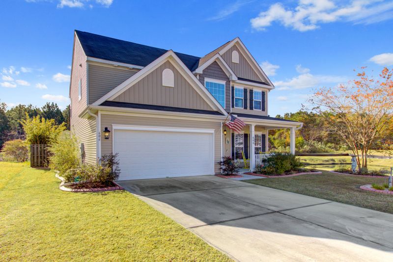 606 English Oak Cir, Moncks Corner, SC 29461
