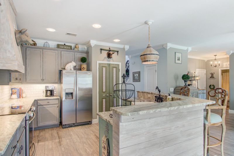 606 English Oak Cir, Moncks Corner, SC 29461