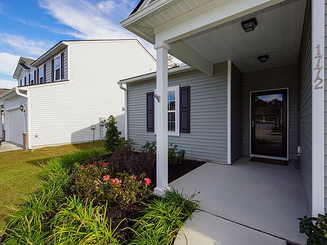 1772 Grovehurst Dr, Charleston, SC 29414