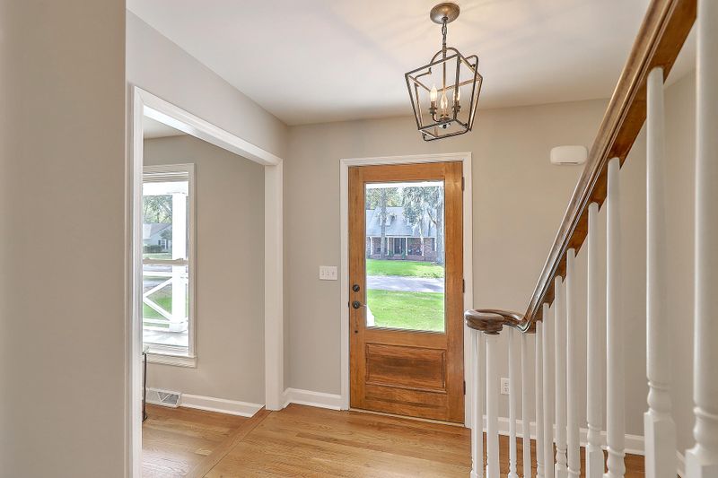 970 Sea Gull Dr, Mount Pleasant, SC 29464