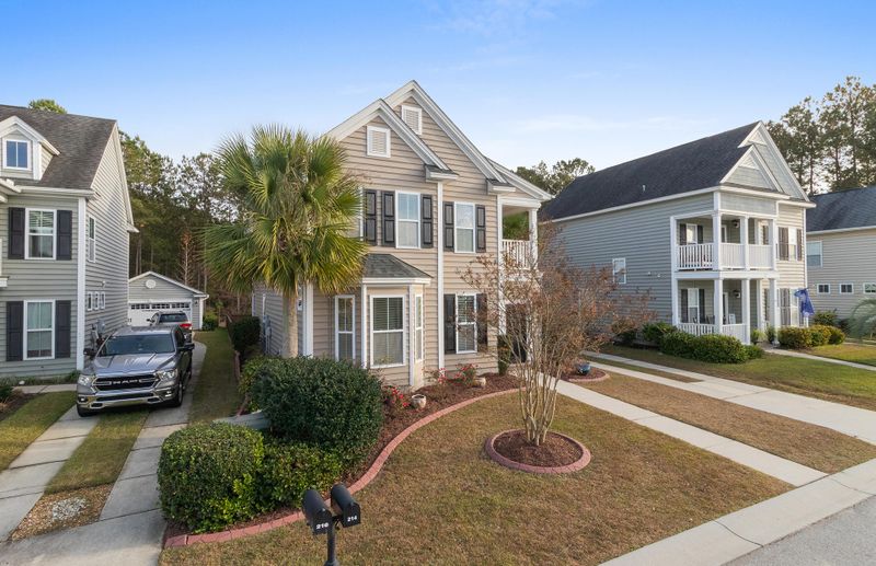 214 Cameron St, Summerville, SC 29486