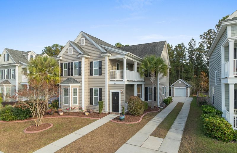 214 Cameron St, Summerville, SC 29486