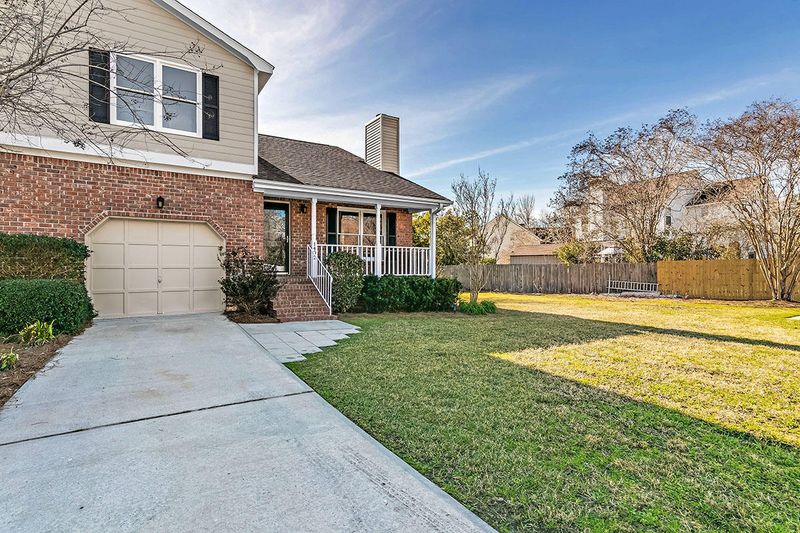1402 Audubon Ct, Summerville, SC 29485
