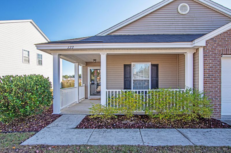 133 Decatur Dr, Summerville, SC 29486