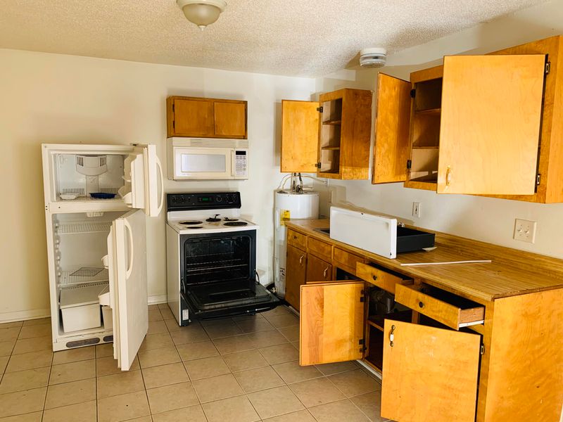 5061 Rockingham St, North Charleston, SC 29406