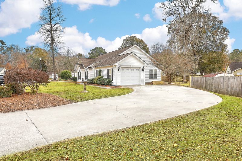 2006 Limpet Ln, Ladson, SC 29456