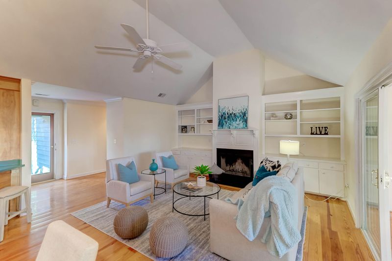 1504 Village Sq, Mount Pleasant, SC 29464