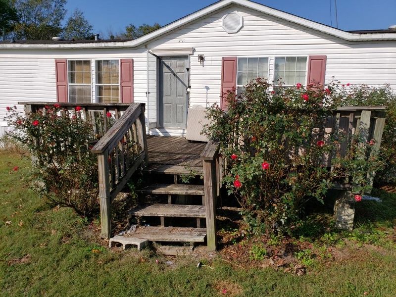 1017 Peaceful Woods Rd, Saint Stephen, SC 29479