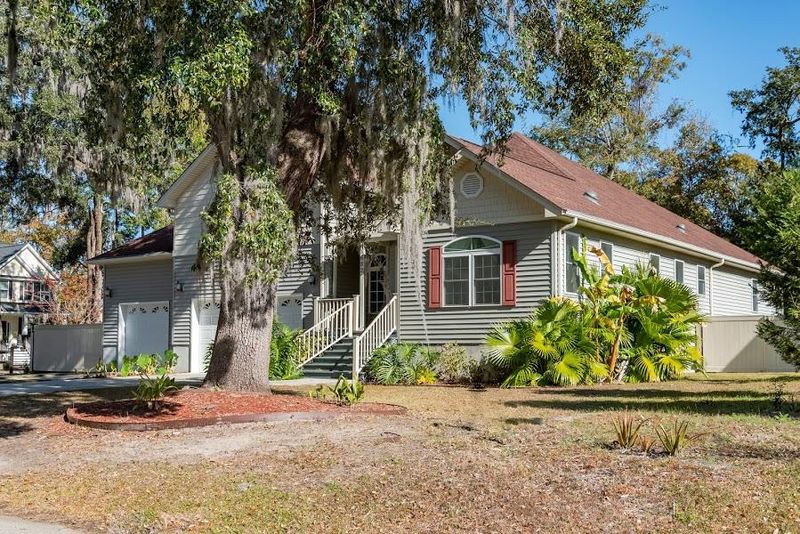 682 Edentree Pl, Charleston, SC 29412