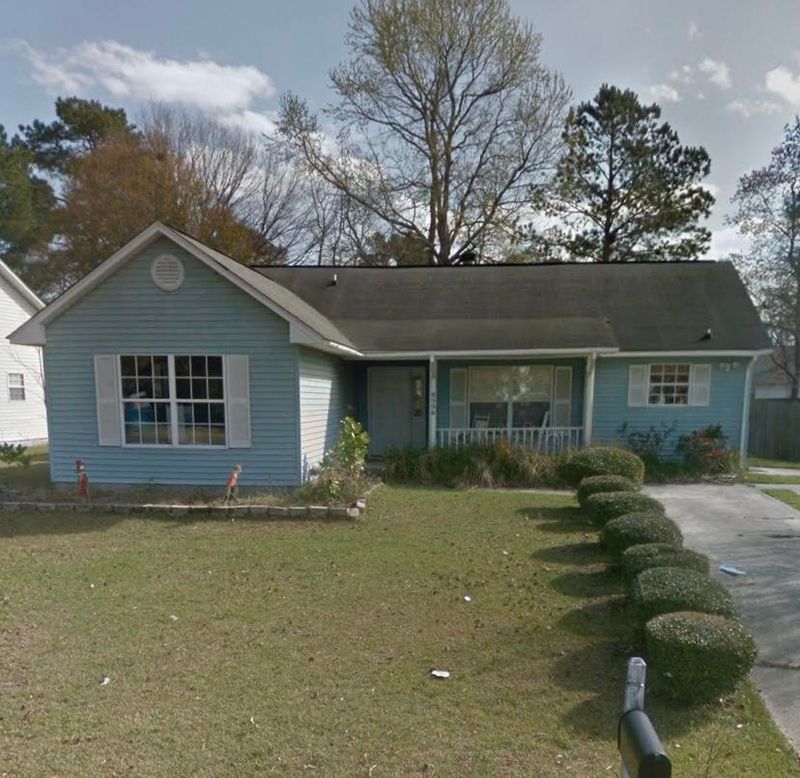 8556 Lake Marion Dr, North Charleston, SC 29406