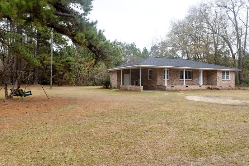 6432 Badham Dr, Reevesville, SC 29471