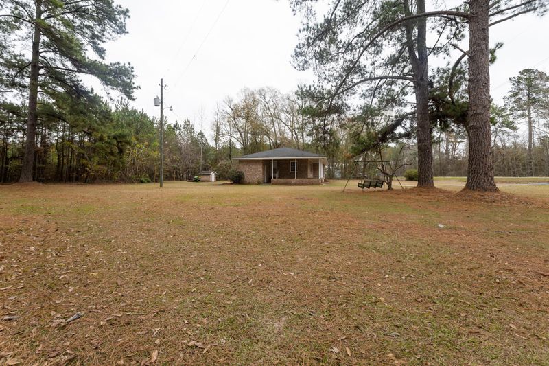 6432 Badham Dr, Reevesville, SC 29471