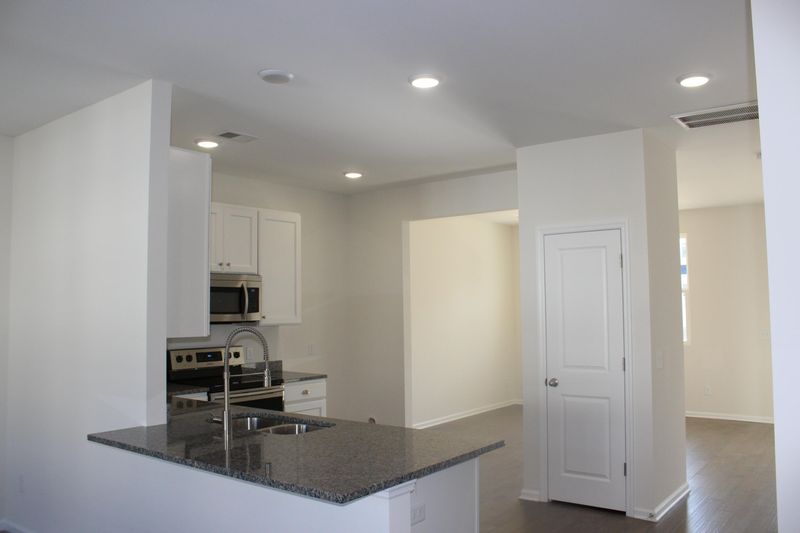 176 Woodward Rd #58, Goose Creek, SC 29445