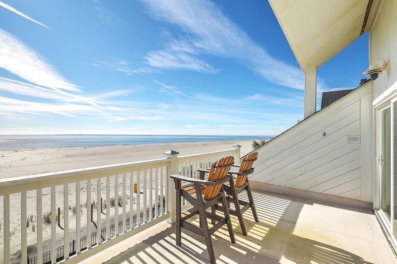 14 E Beachwood East, Isle Of Palms, SC 29451