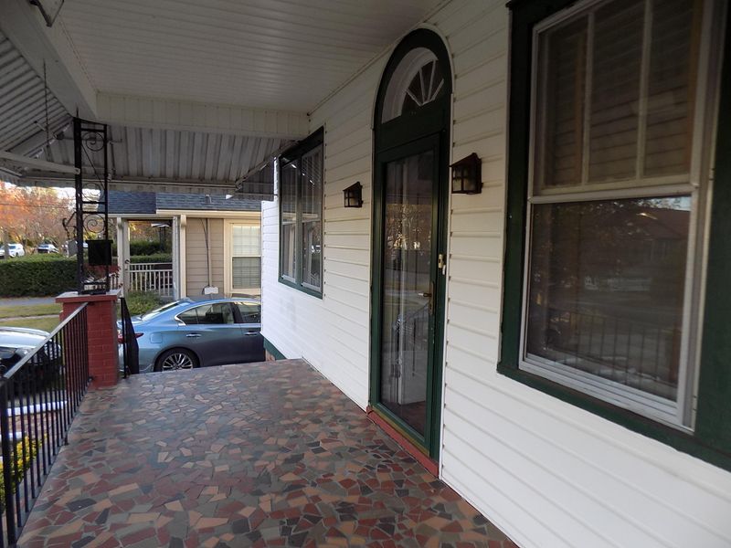 1021 Ashley Ave, Charleston, SC 29403
