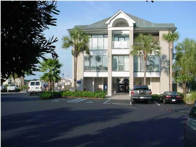 33 Lockwood Dr #B4, Charleston, SC 29401