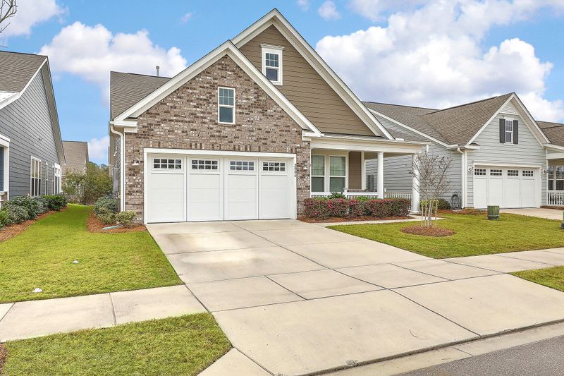 2006 Redback Dr, Summerville, SC 29483