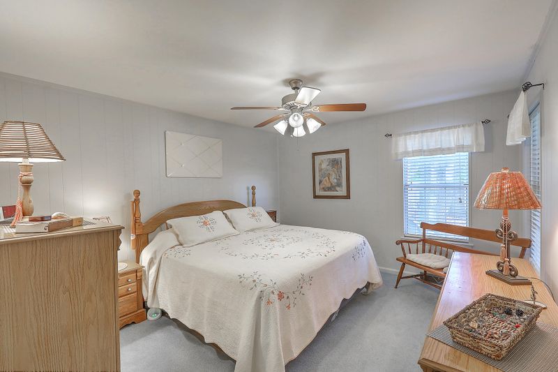 805 Williamsburg Ln, Charleston, SC 29414