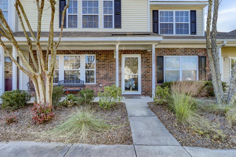 1202 Elm Hall Cir, Summerville, SC 29483