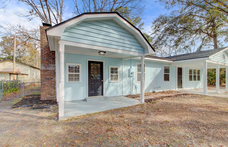 1989 Raina St, Johns Island, SC 29455