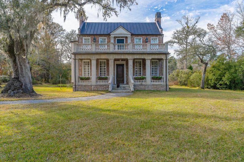 295 Osullivan Ln, Summerville, SC 29485