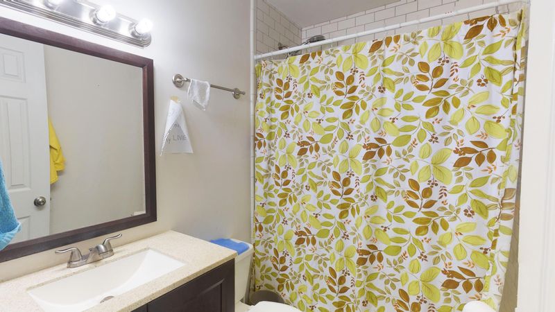 129 Mulberry Dr, Summerville, SC 29486