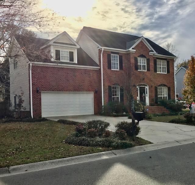 2021 Thornhill Dr, Summerville, SC 29485