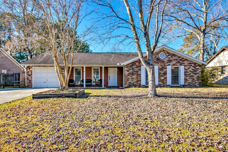 8131 N Ridgebrook Dr, North Charleston, SC 29420