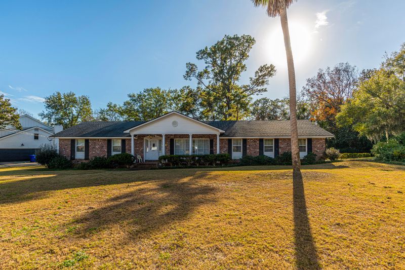 1089 Cottingham Dr, Mount Pleasant, SC 29464