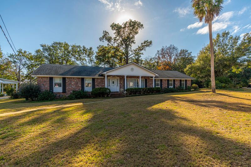 1089 Cottingham Dr, Mount Pleasant, SC 29464