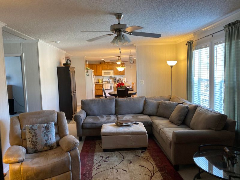 103 Independence Cir, Bonneau, SC 29431